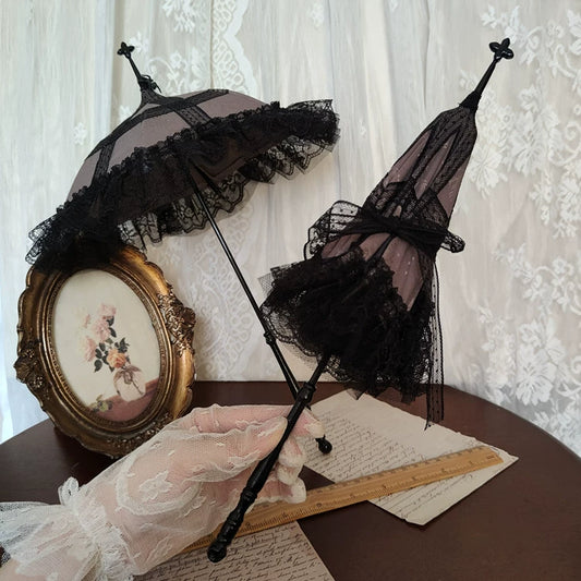 Handmade BJD doll style antique umbrella with Gothic style that can be opened and closed. Umbrella for 1/3 doll and 1/4 doll