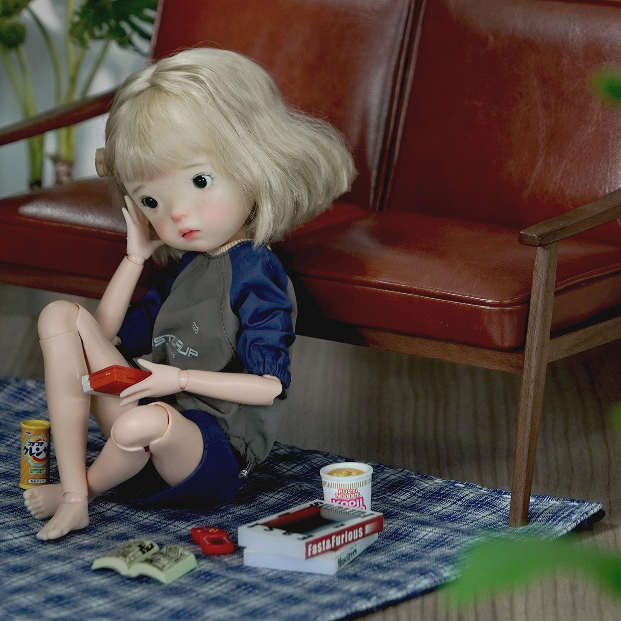 Miniature two-seater doll sofa furniture for Blythe and 1/6 BJD