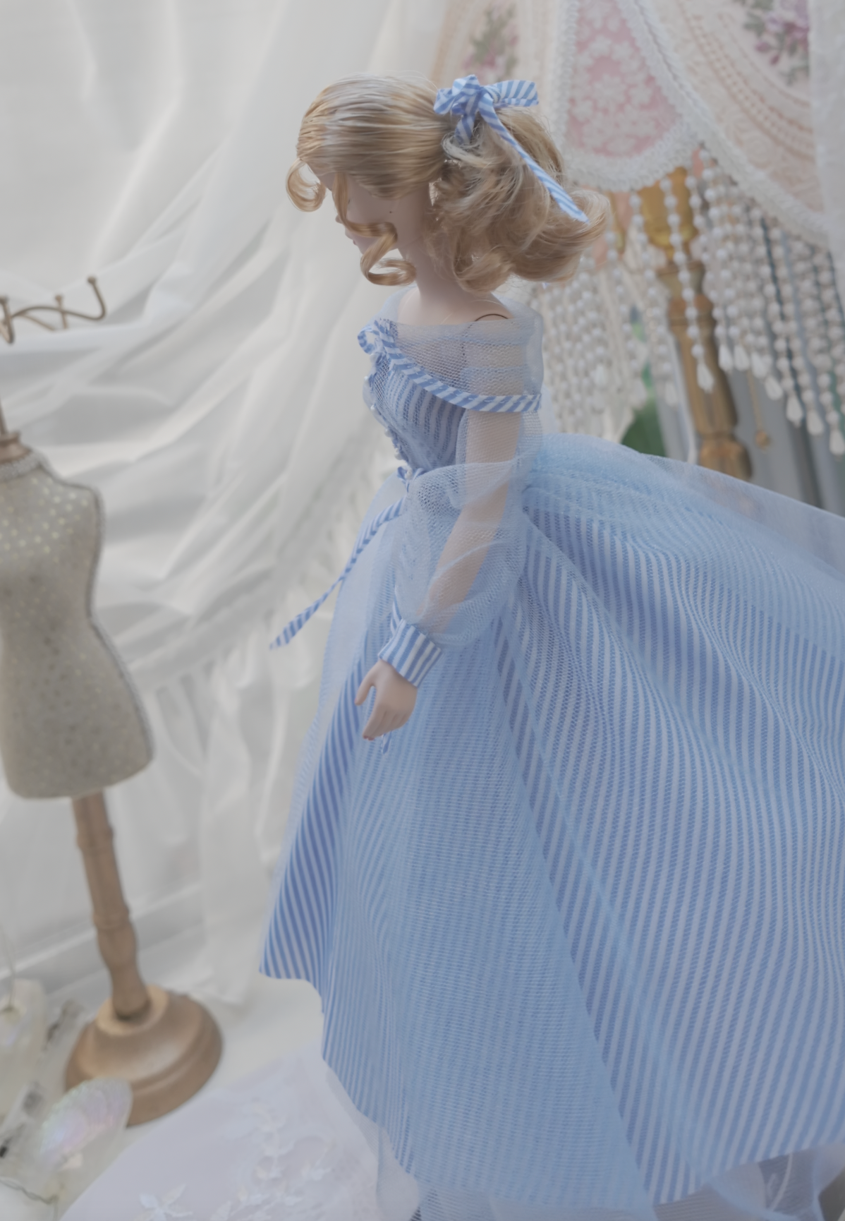 1/6 Scale Vintage Light Blue Dress Set for Barbie & Silkstone Dolls｜5-Piece Doll Outfit