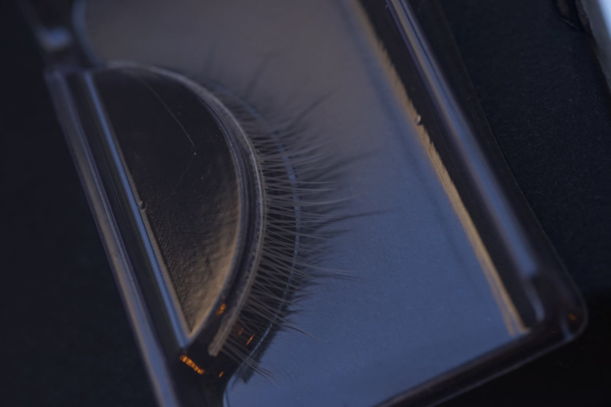White BJD doll eyelashes side detail