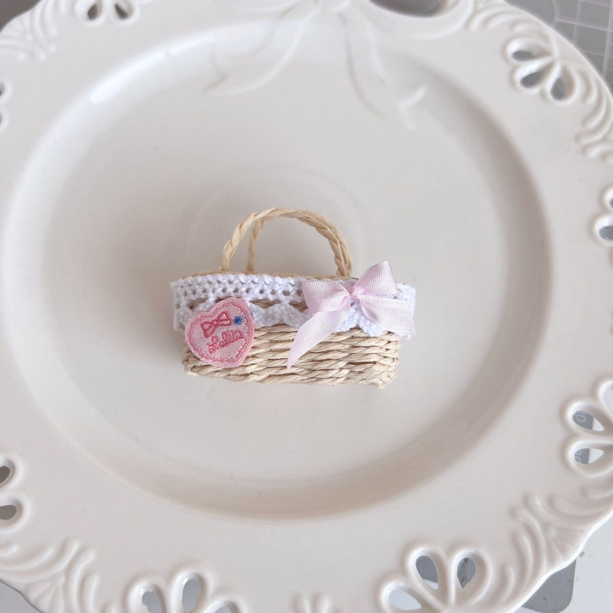 1/6 Scale Handmade Straw Hat for Dolls | Romantic Cottage Style | Fits Head Circumference 10–12 cm