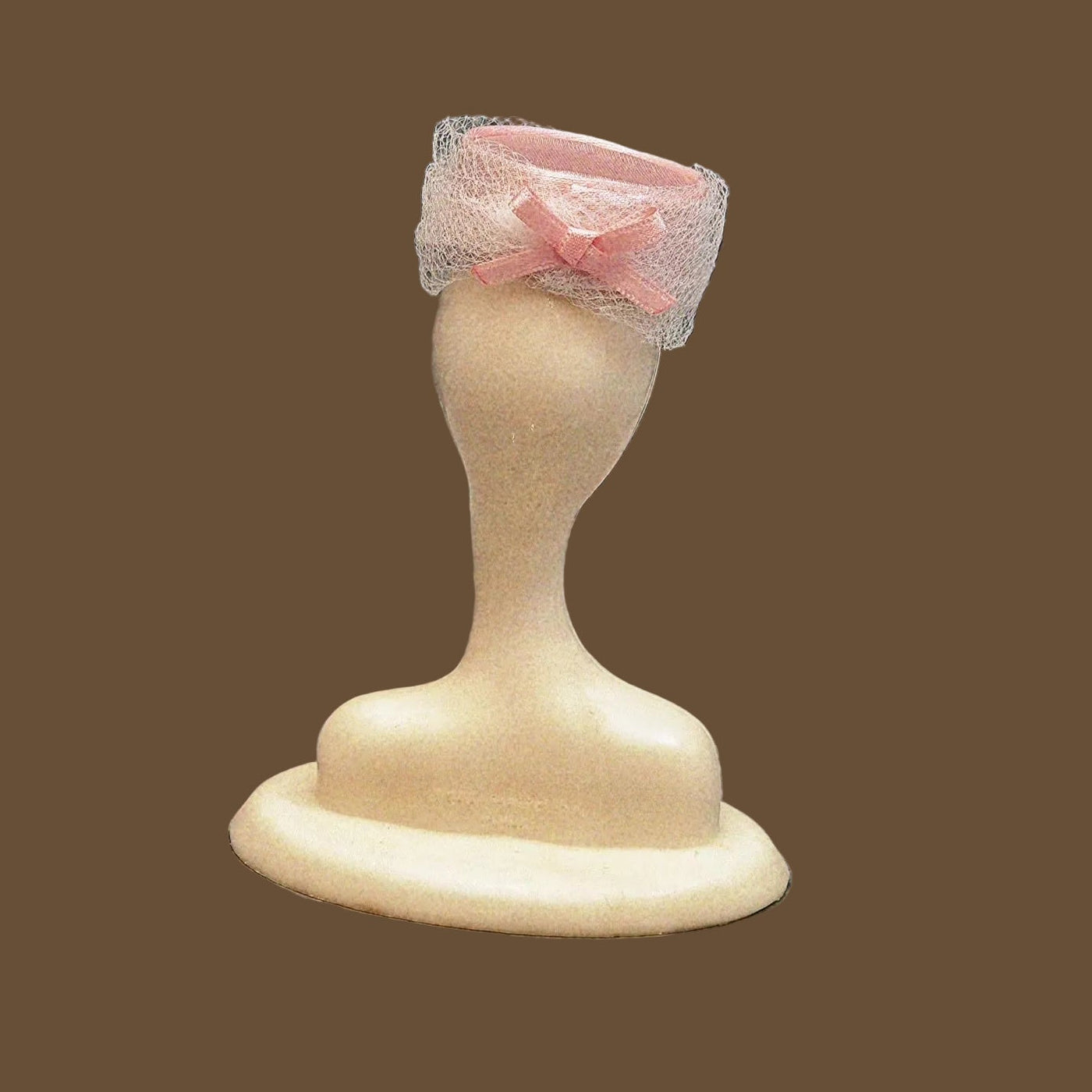 Made-to-Order 1/6 Vintage British Mesh Fascinator – Barbie Vintage Outfits, Barbie Costume & Doll Outfits