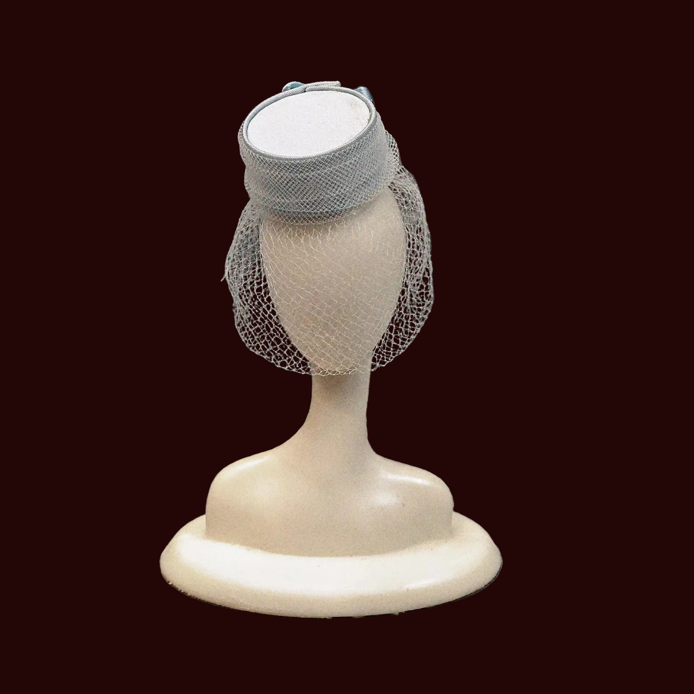 Made-to-Order 1/6 Vintage British Mesh Fascinator – Barbie Vintage Outfits, Barbie Costume & Doll Outfits