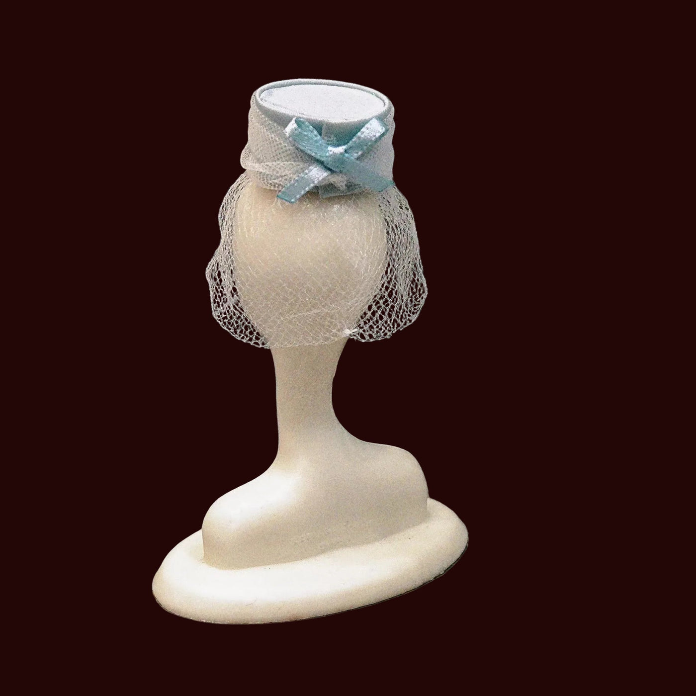 Made-to-Order 1/6 Vintage British Mesh Fascinator – Barbie Vintage Outfits, Barbie Costume & Doll Outfits
