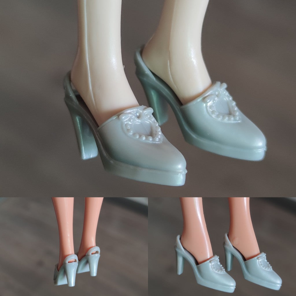 1/6 scale plastic doll shoes — vintage heels, pumps and sandals, catalog view 12