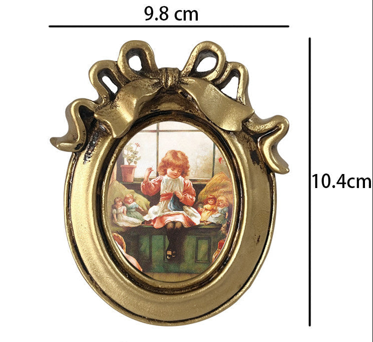 Vintage Gold Embossed Mini Frames – European Wall Decor