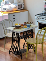 アンティーク装飾パネル ミニチュアミシン ディテール