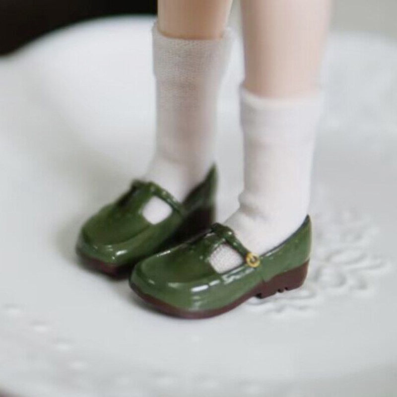 Vintage T-Strap Mary Jane Doll Shoes – Patent Leather Finish | Universal Fit for Blythe, Licca, Azone, FR & Obitsu 22/24