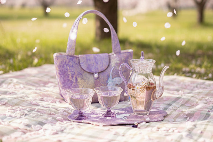 紫の貴妃壺（ガラスポット）屋外で楽しむ携帯ティーセット