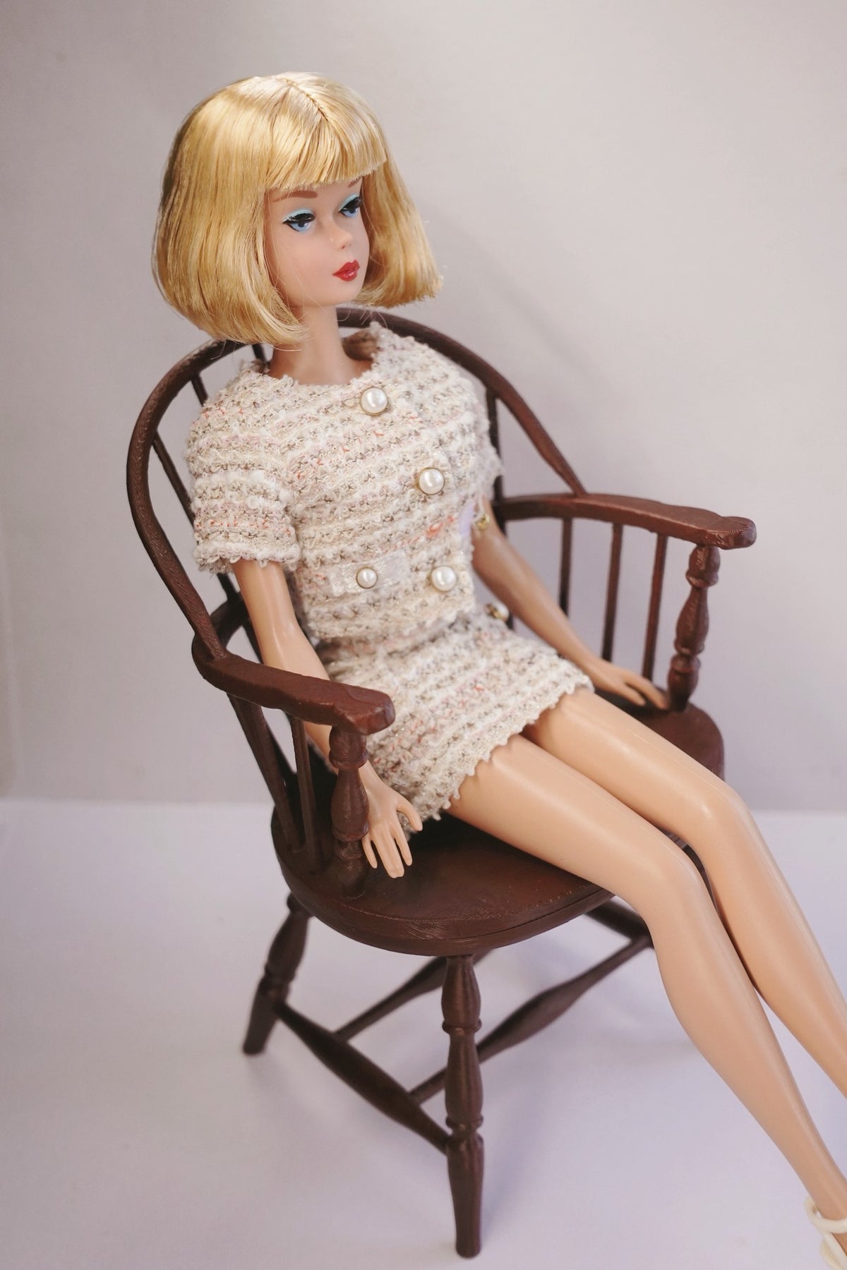 1/6 and 1/4 scale doll Windsor-style armchair product view