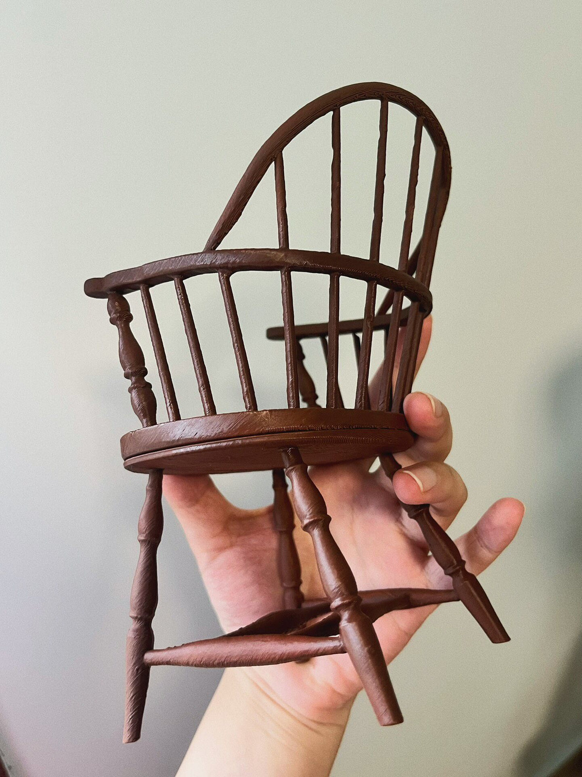 Classic hoop-back Windsor chair for BJD dollhouse interiors