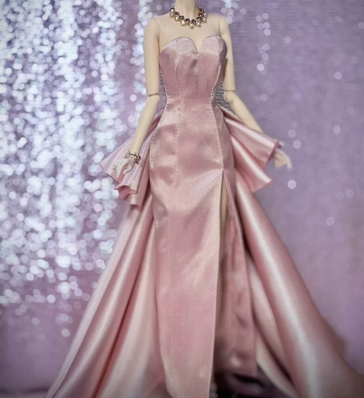 Made-to-order 1/6 scale satin evening dress for Barbie, momoko and Fashion Royalty | product image 5