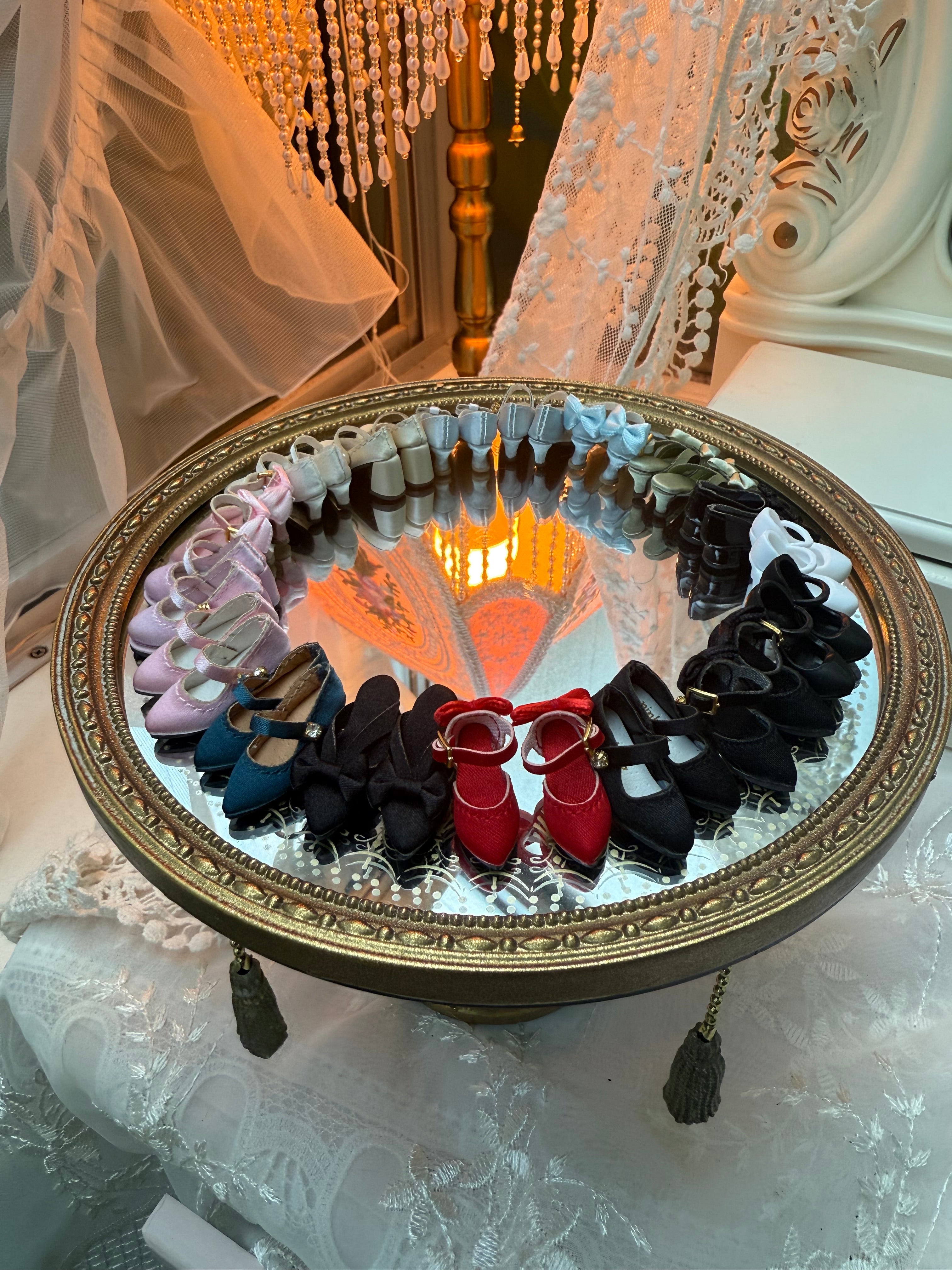 Satin high-heel doll shoes with a ribbon back, available in multiple colors, for Blythe, Licca, Azone, Momoko, Poppy Parker, FR and Obitsu 22/24.