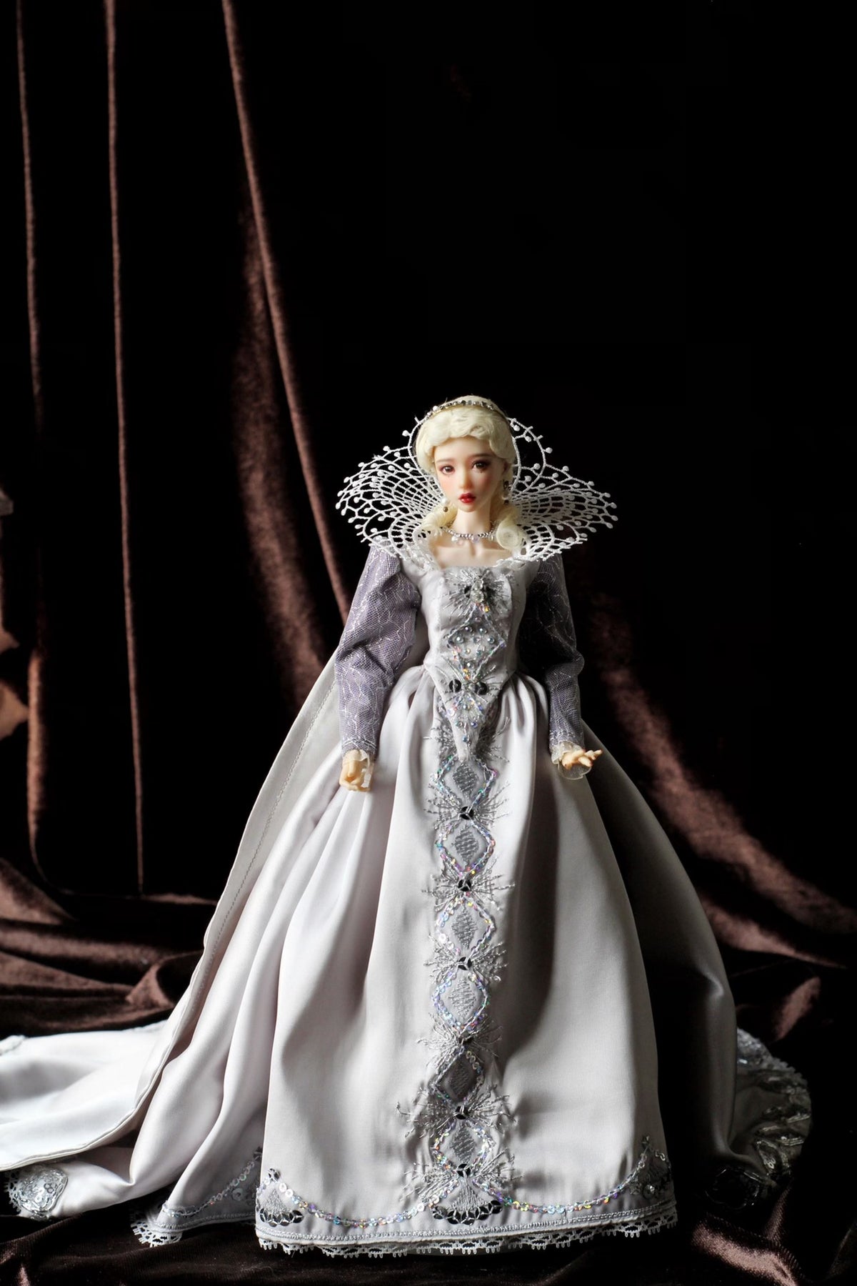 Custom-order 1/6 scale European-style doll costume reference by Umigami Tama